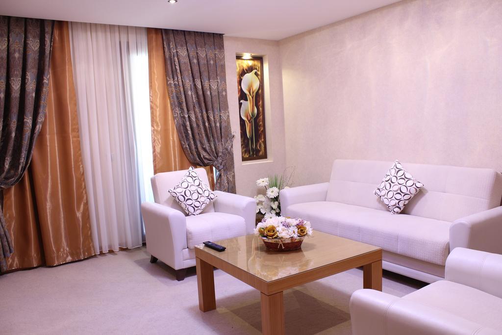Adana Yukselhan Hotel Kültér fotó