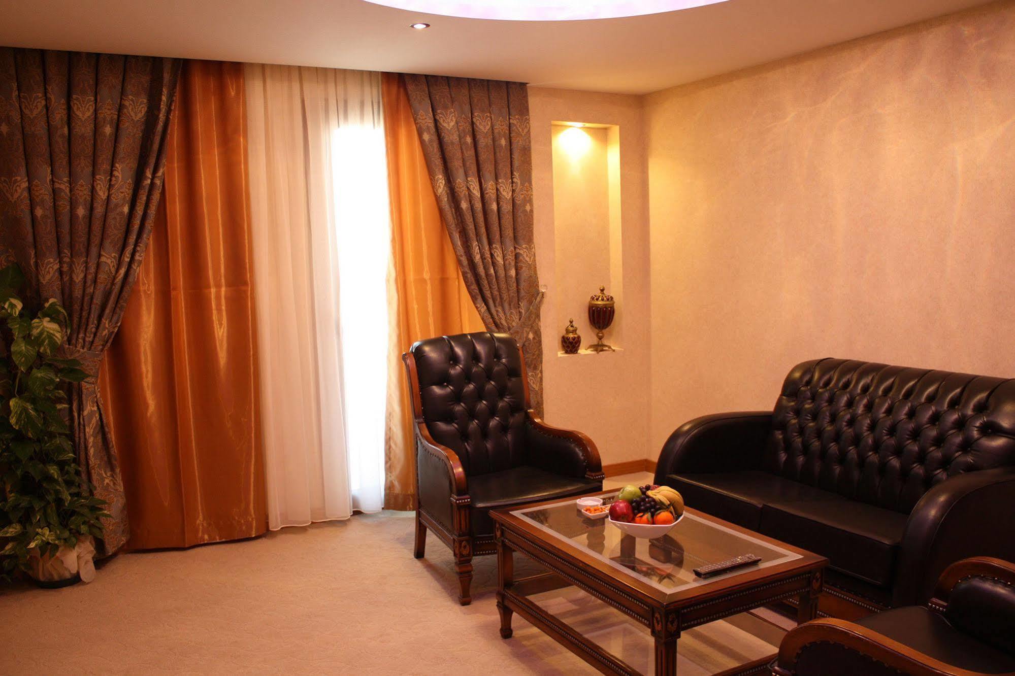 Adana Yukselhan Hotel Kültér fotó